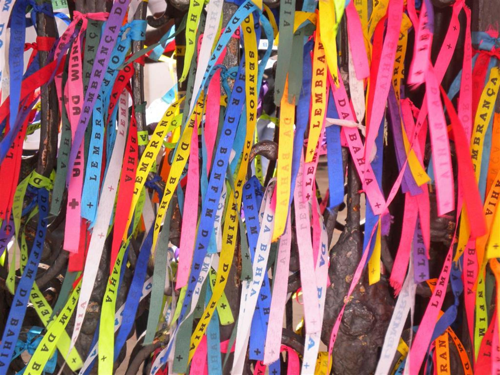 Wish Hotel Da Bahia Σαλβαντόρ Εξωτερικό φωτογραφία Wristbands at a music festival